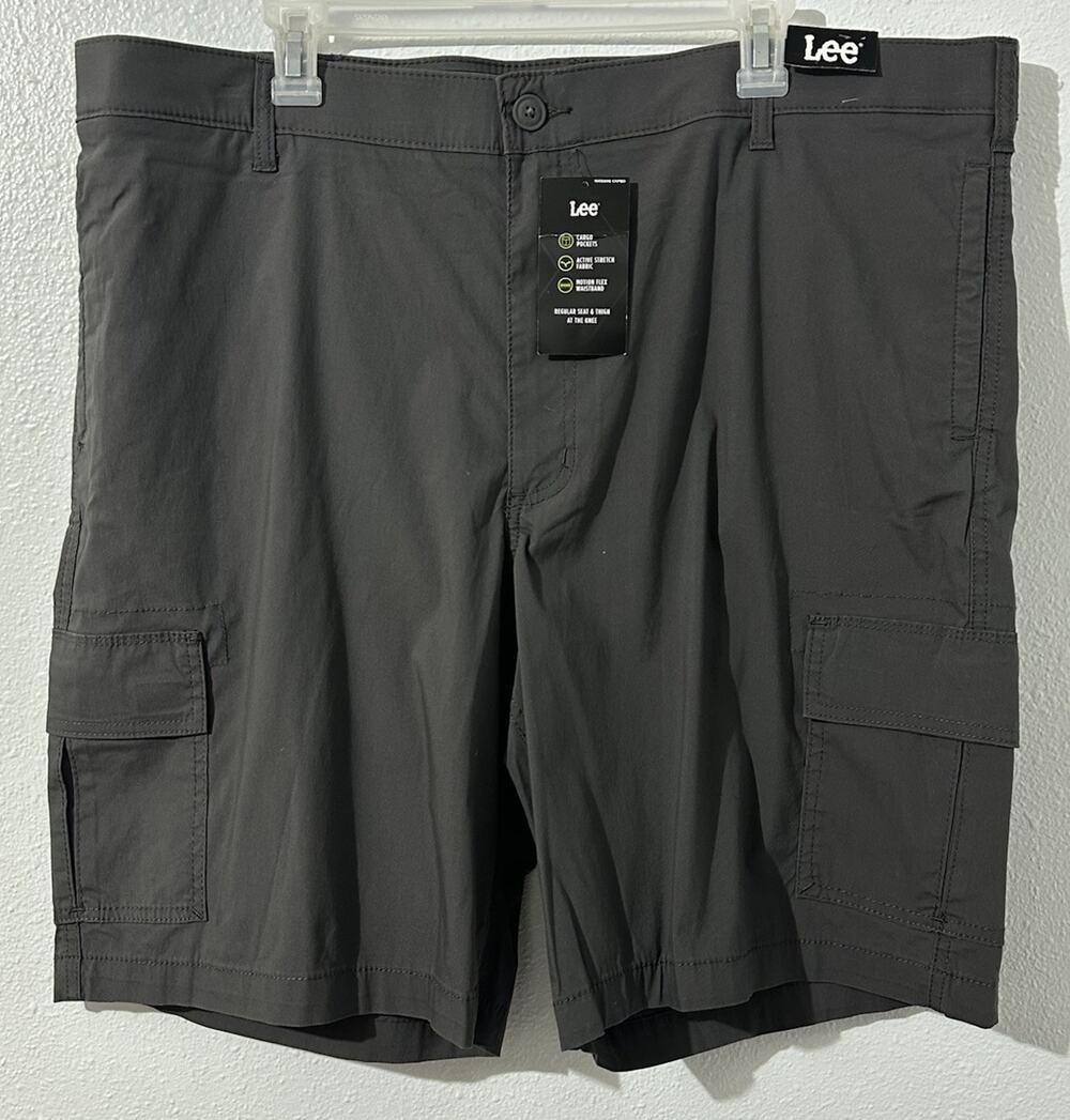 NWT Lee Active Stretch Mens 42 Gray Cargo Shorts Utility Work 9” Inseam